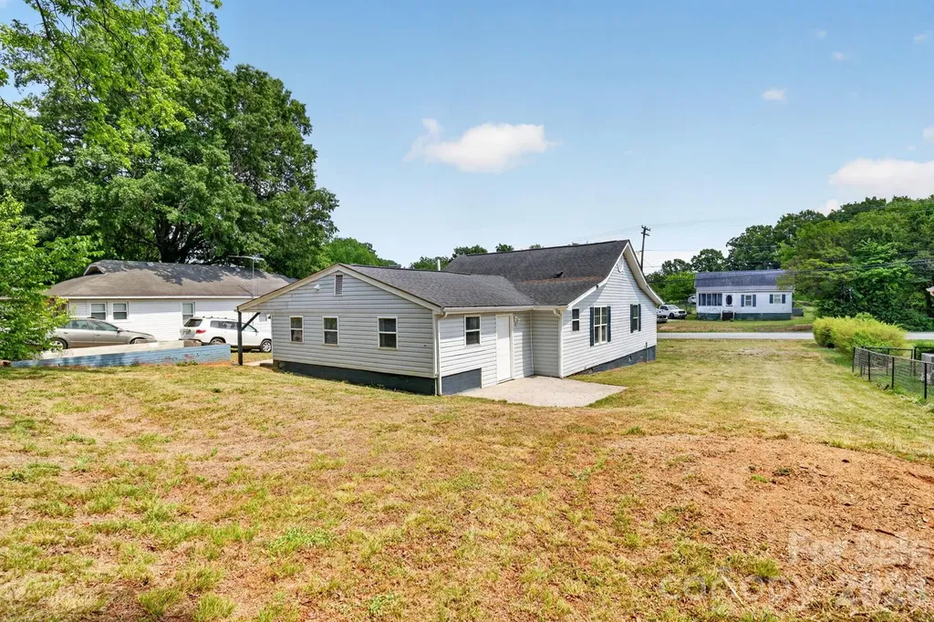 62 Roberta Road SW Concord NC 28027