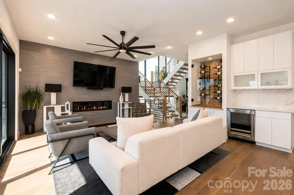308 Frazier Avenue Charlotte NC 28216