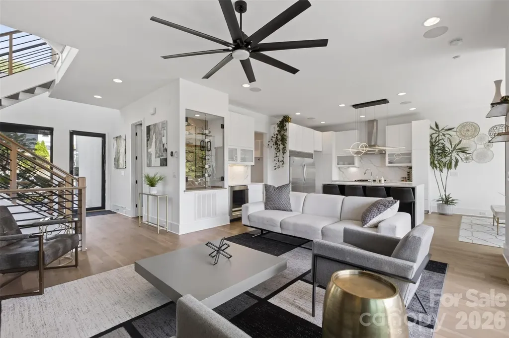 308 Frazier Avenue Charlotte NC 28216