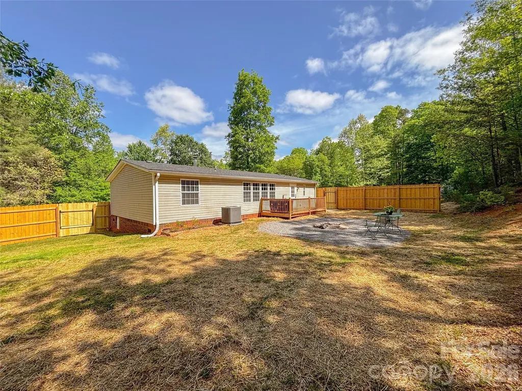 2330 West View Acres Avenue Extension Hickory NC 28601