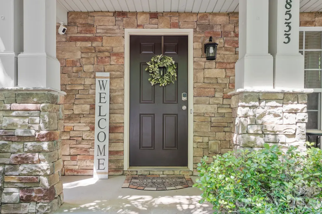 18533 The Commons Boulevard Cornelius NC 28031