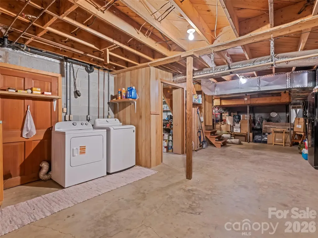 2863 Heath Peak Road Waynesville NC 28785