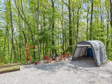 2863 Heath Peak Road Waynesville NC 28785