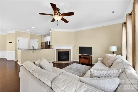 6453 Silver Star Lane Charlotte NC 28210