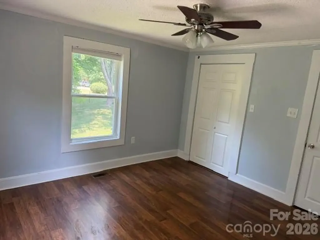 909 Cub Street Kannapolis NC 28081