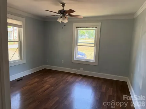 909 Cub Street Kannapolis NC 28081