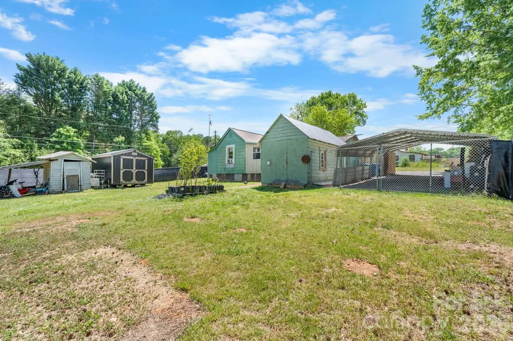 3706 2nd Avenue NW Hickory NC 28601