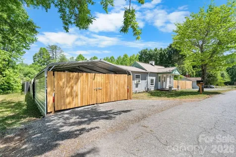 3706 2nd Avenue NW Hickory NC 28601