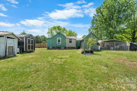 3706 2nd Avenue NW Hickory NC 28601