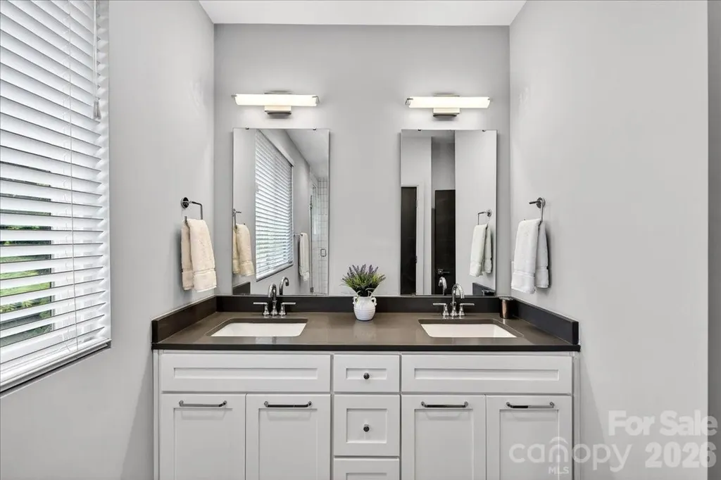 241 Domain Way Charlotte NC 28203