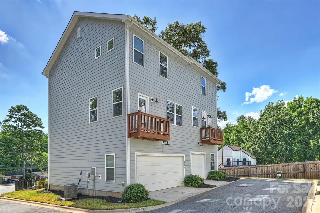 2405 Via Del Conte Alley Charlotte NC 28205
