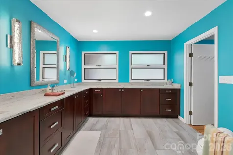 71 Elseetos Drive Brevard NC 28712