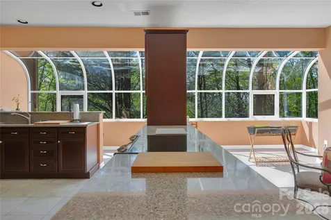 71 Elseetos Drive Brevard NC 28712