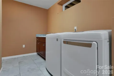 71 Elseetos Drive Brevard NC 28712