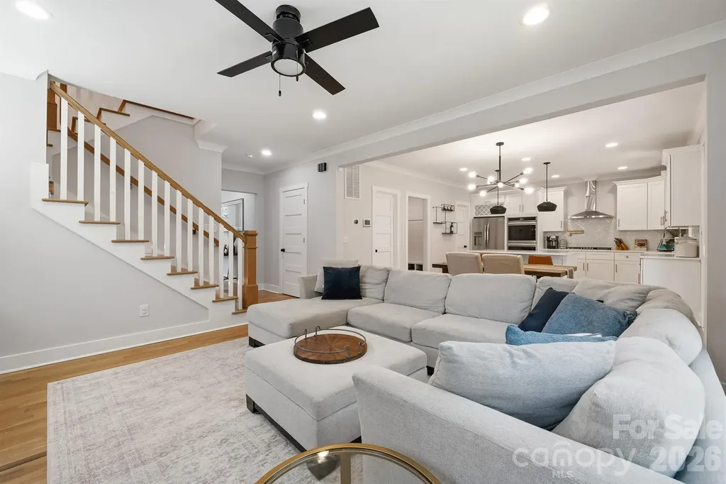 4016 Tresevant Avenue Charlotte NC 28208