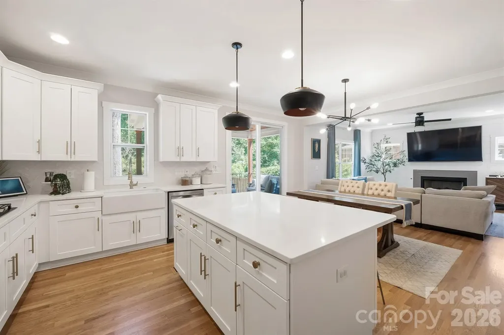 4016 Tresevant Avenue Charlotte NC 28208