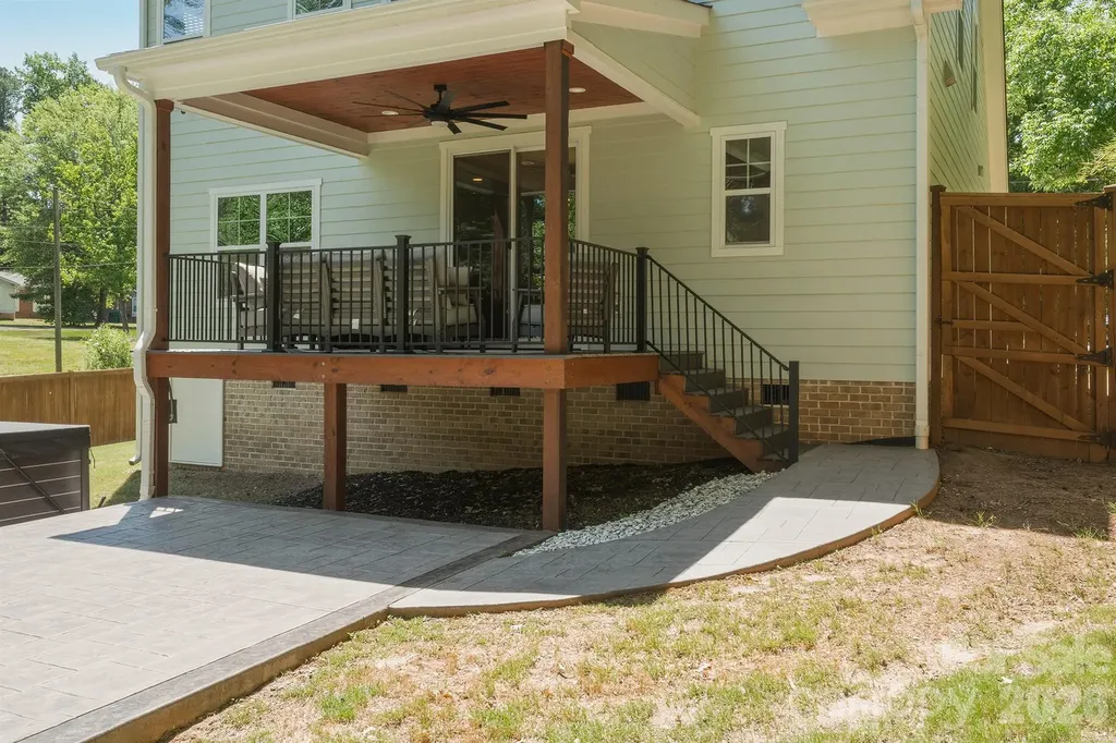 4016 Tresevant Avenue Charlotte NC 28208