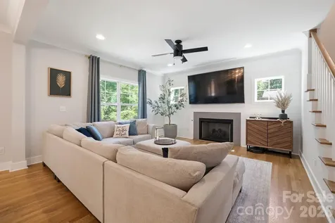 4016 Tresevant Avenue Charlotte NC 28208