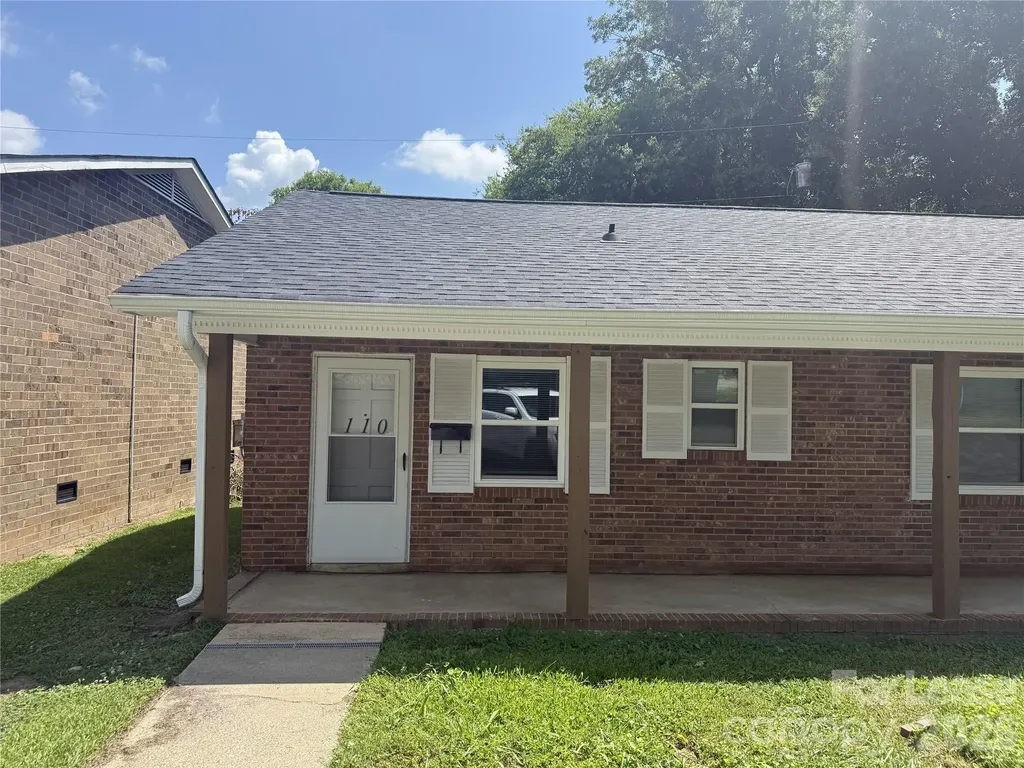 110 N Peterson Street Stanley NC 28164