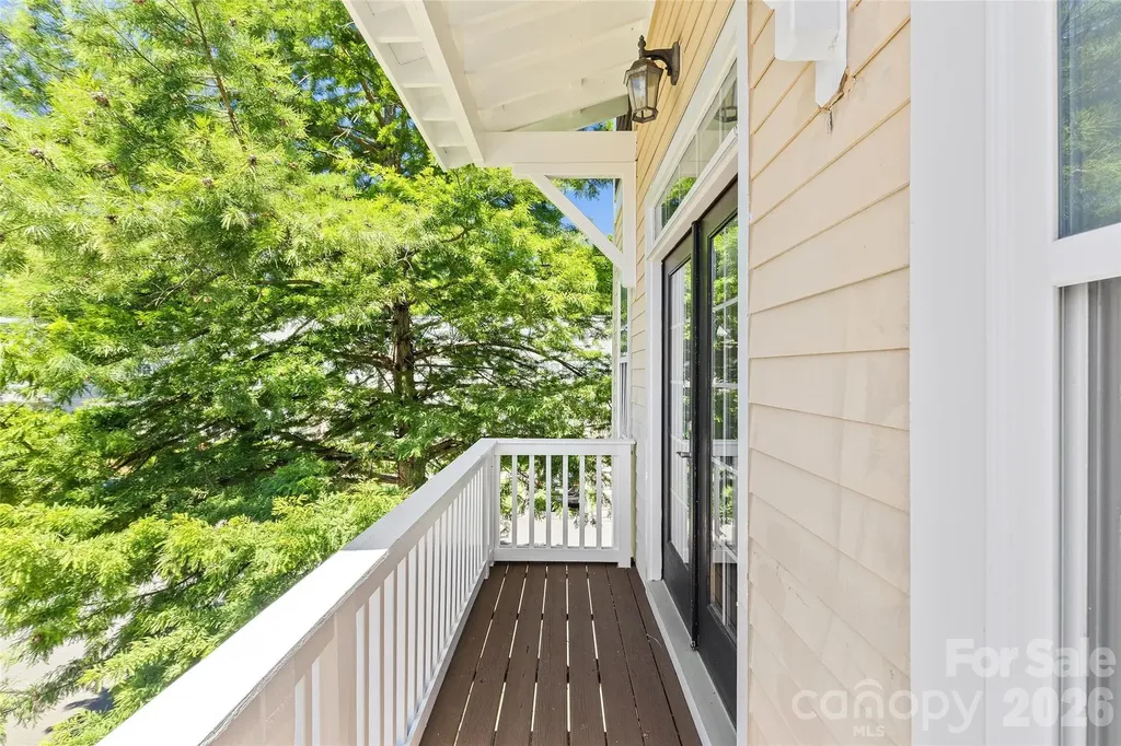 540 Dubois Court Charlotte NC 28208