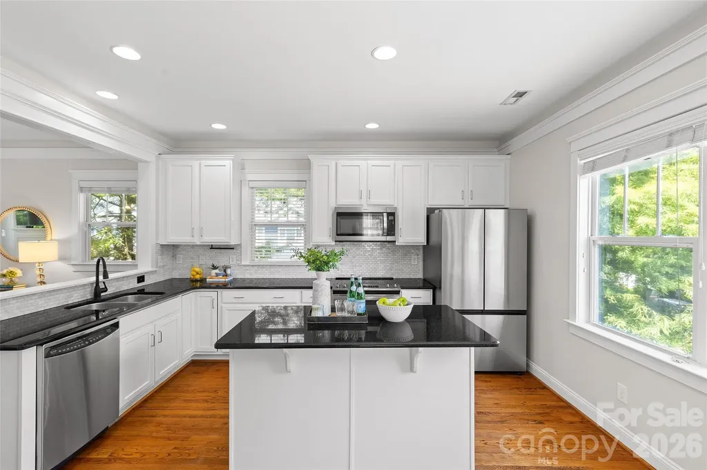 540 Dubois Court Charlotte NC 28208