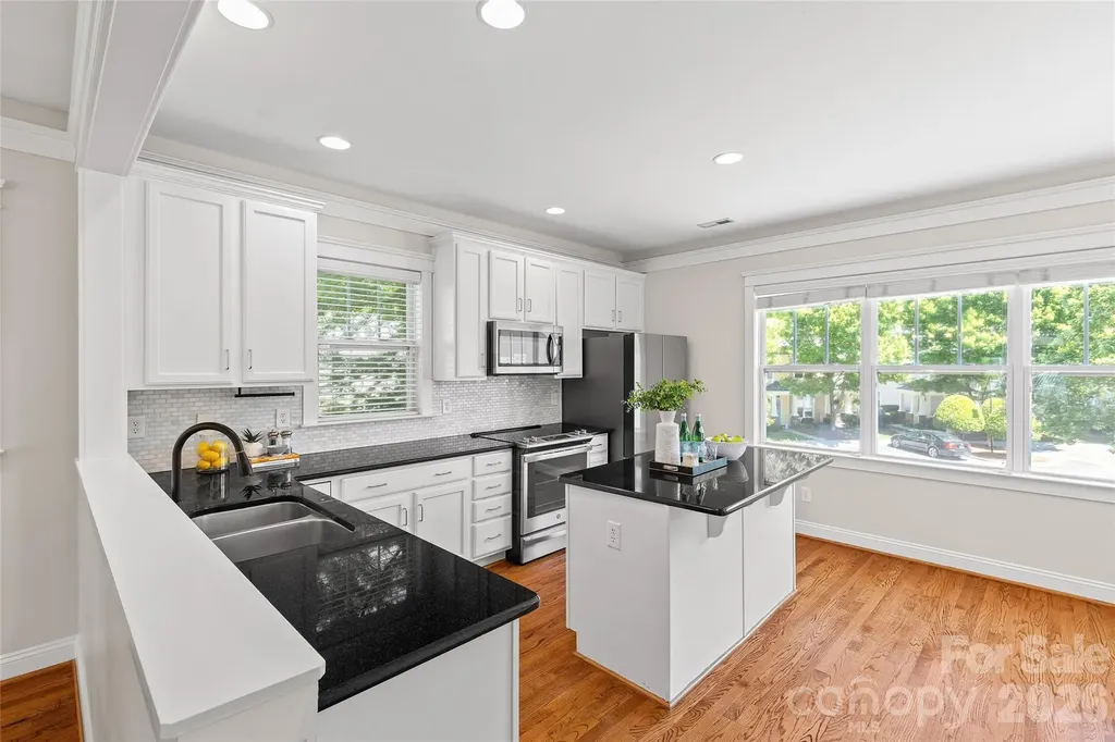 540 Dubois Court Charlotte NC 28208