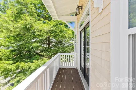 540 Dubois Court Charlotte NC 28208