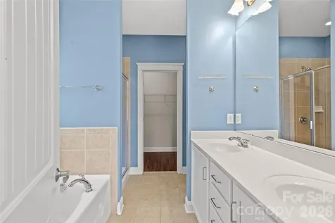 540 Dubois Court Charlotte NC 28208