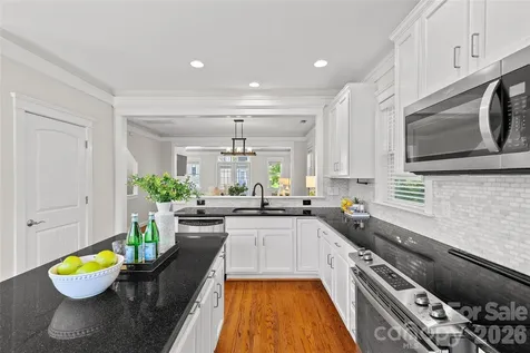 540 Dubois Court Charlotte NC 28208