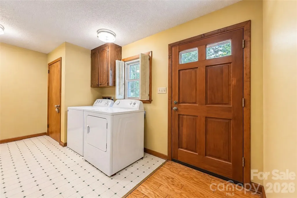270 Lewis Ferry Road Statesville NC 28677