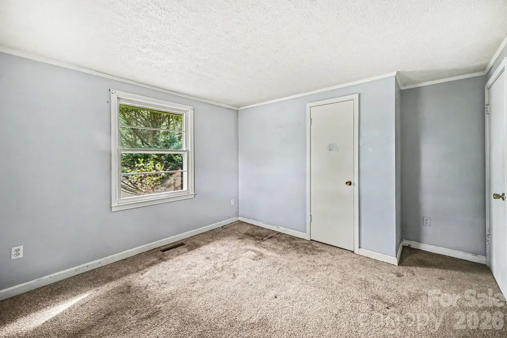 607 Texas Trail Dallas NC 28034
