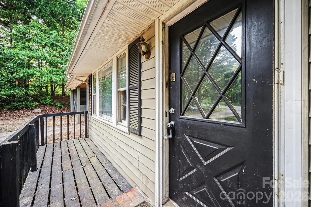 607 Texas Trail Dallas NC 28034