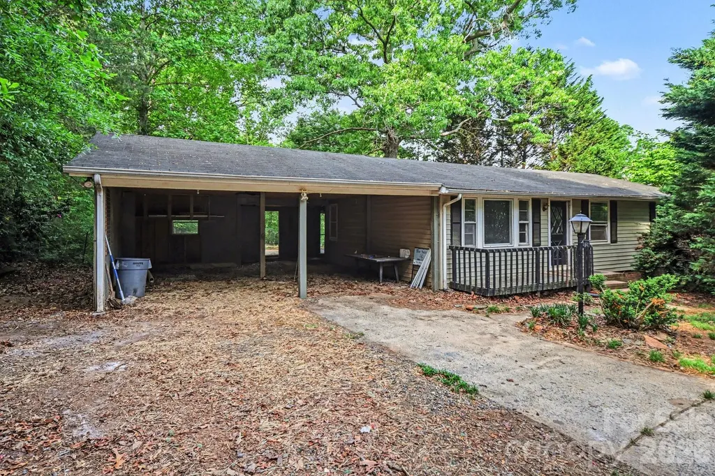 607 Texas Trail Dallas NC 28034