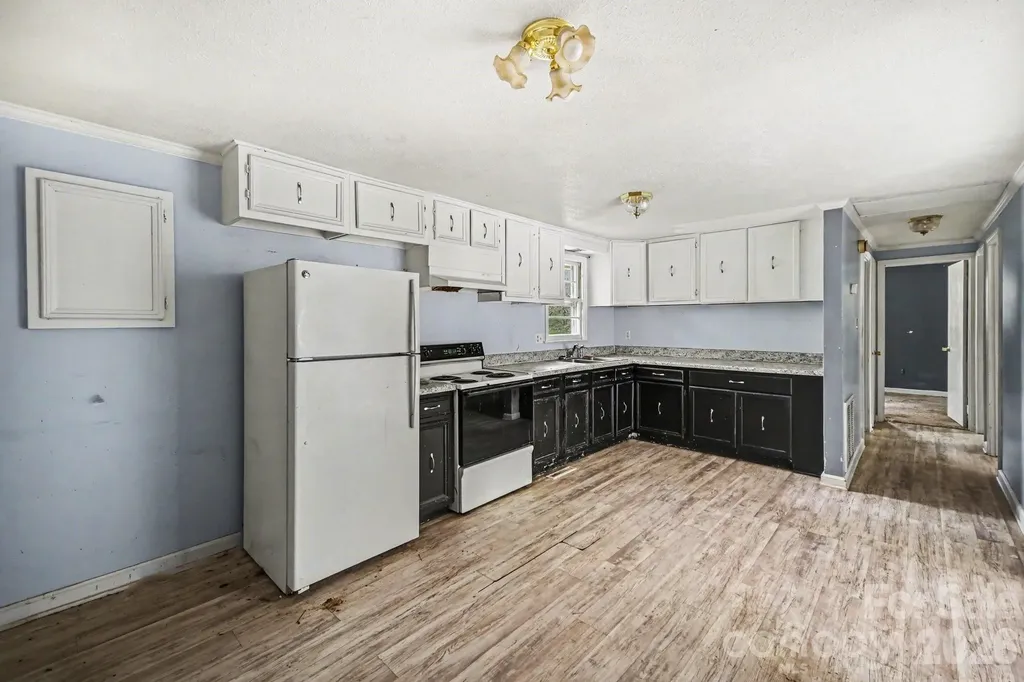 607 Texas Trail Dallas NC 28034