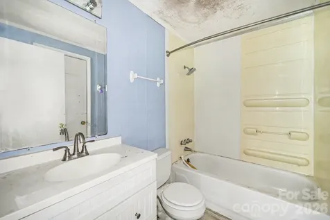 607 Texas Trail Dallas NC 28034
