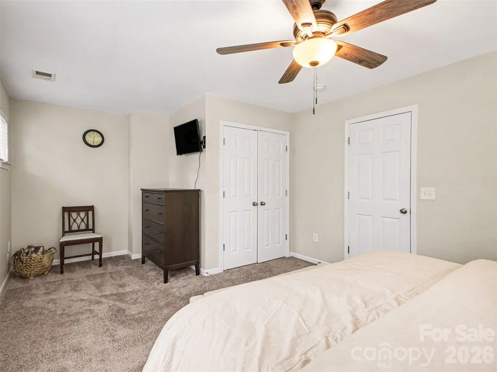 9639 Turning Wheel Drive Charlotte NC 28214