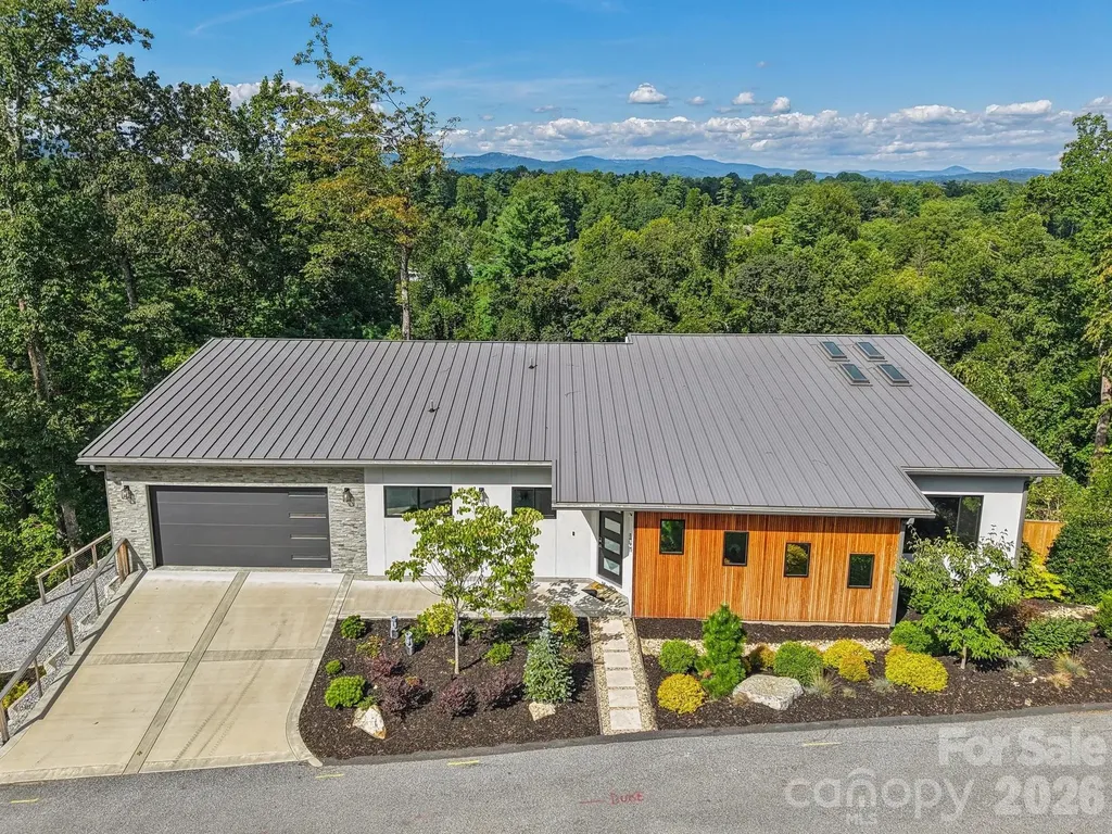 55 Laurel Spring Lane Hendersonville NC 28739