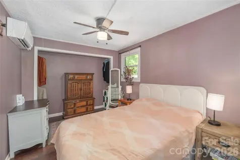 14 Murray Lane Asheville NC 28806