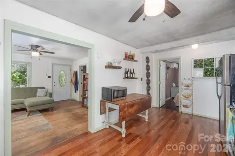 14 Murray Lane Asheville NC 28806