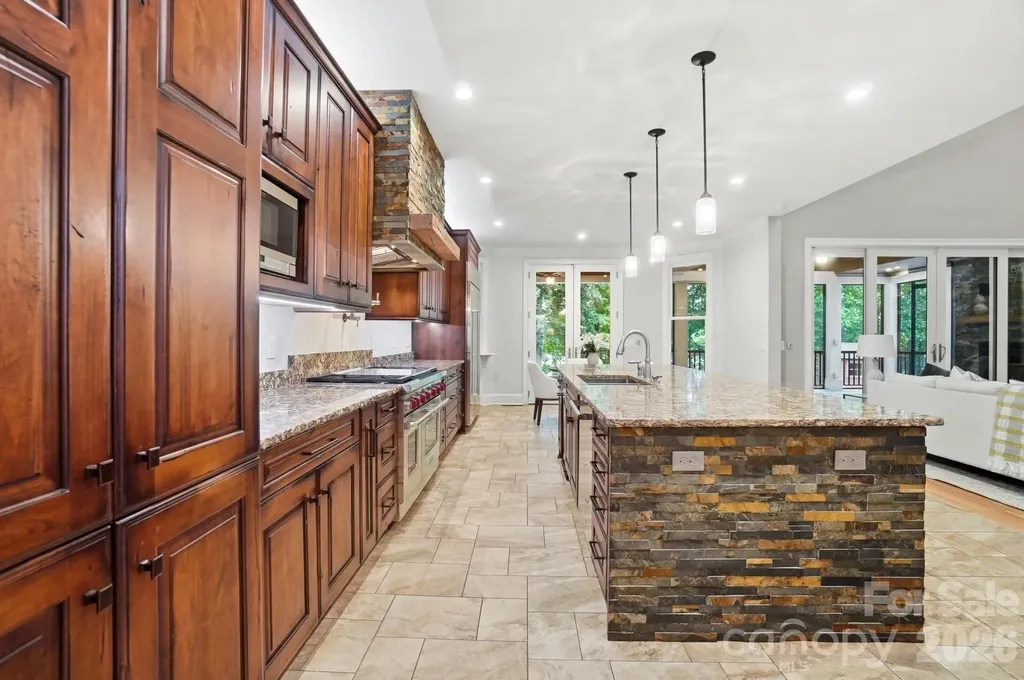 221 Whiterock Drive Mount Holly NC 28120