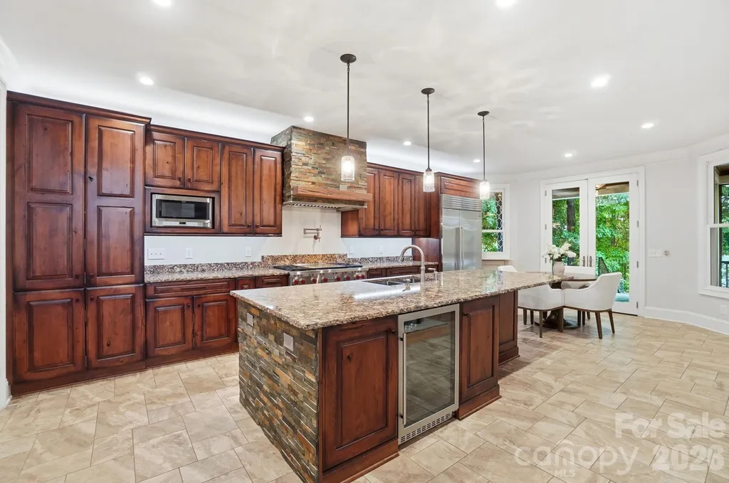 221 Whiterock Drive Mount Holly NC 28120