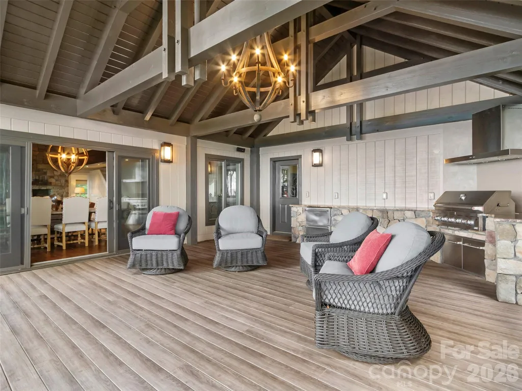 337 Rhododendron Lane Burnsville NC 28714