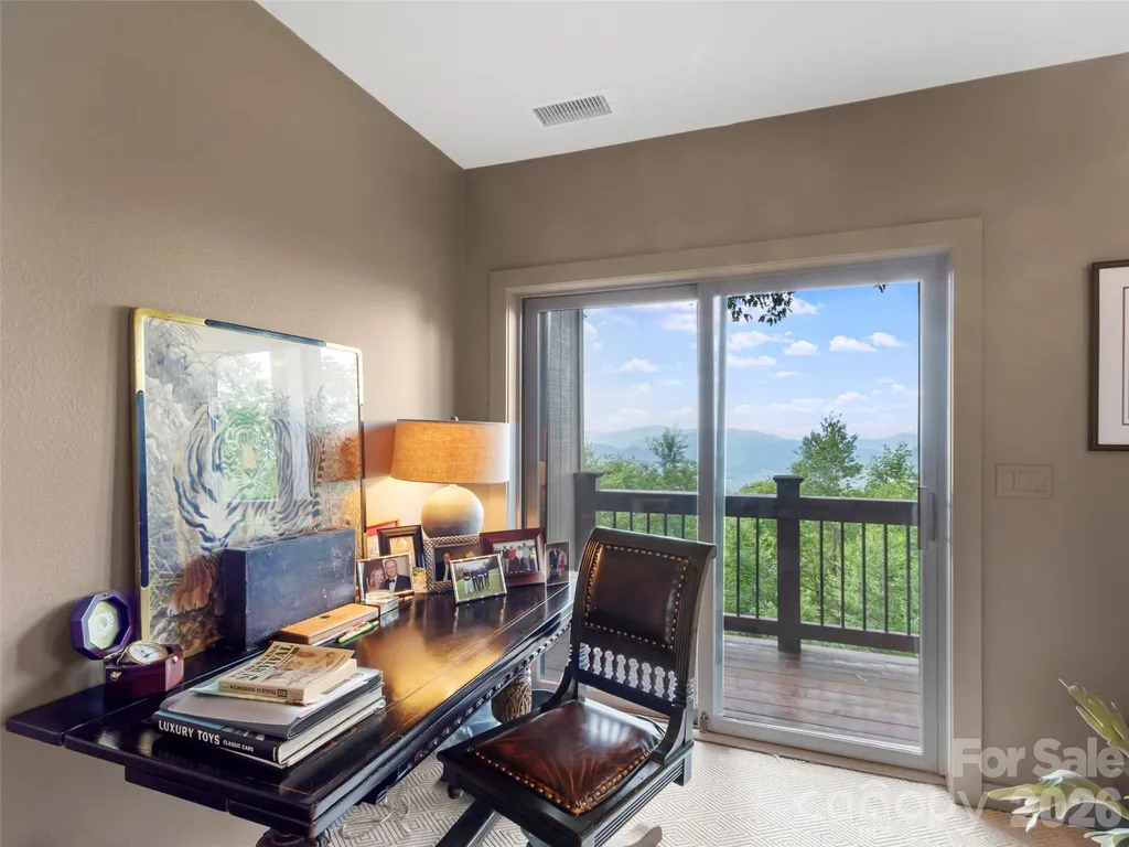337 Rhododendron Lane Burnsville NC 28714