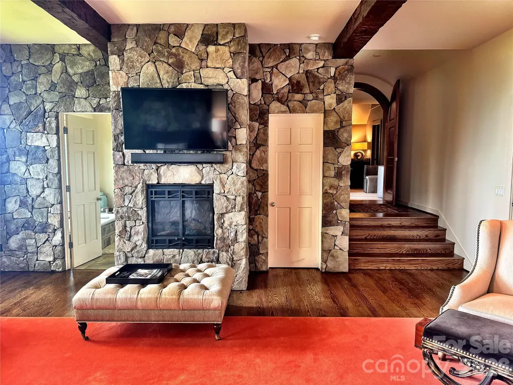 337 Rhododendron Lane Burnsville NC 28714