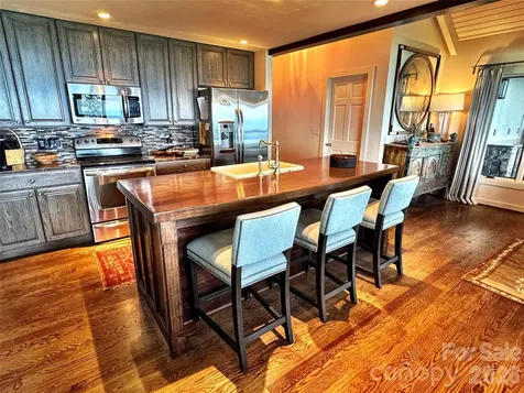 337 Rhododendron Lane Burnsville NC 28714