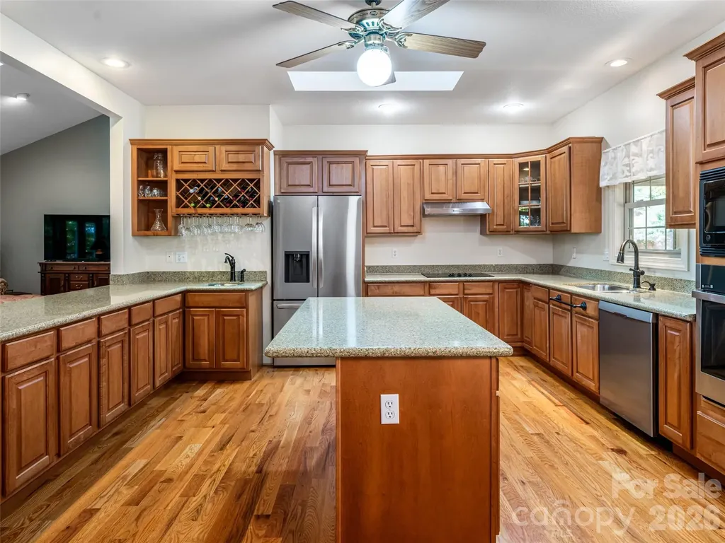 4 Dogwood Glen Circle Etowah NC 28729