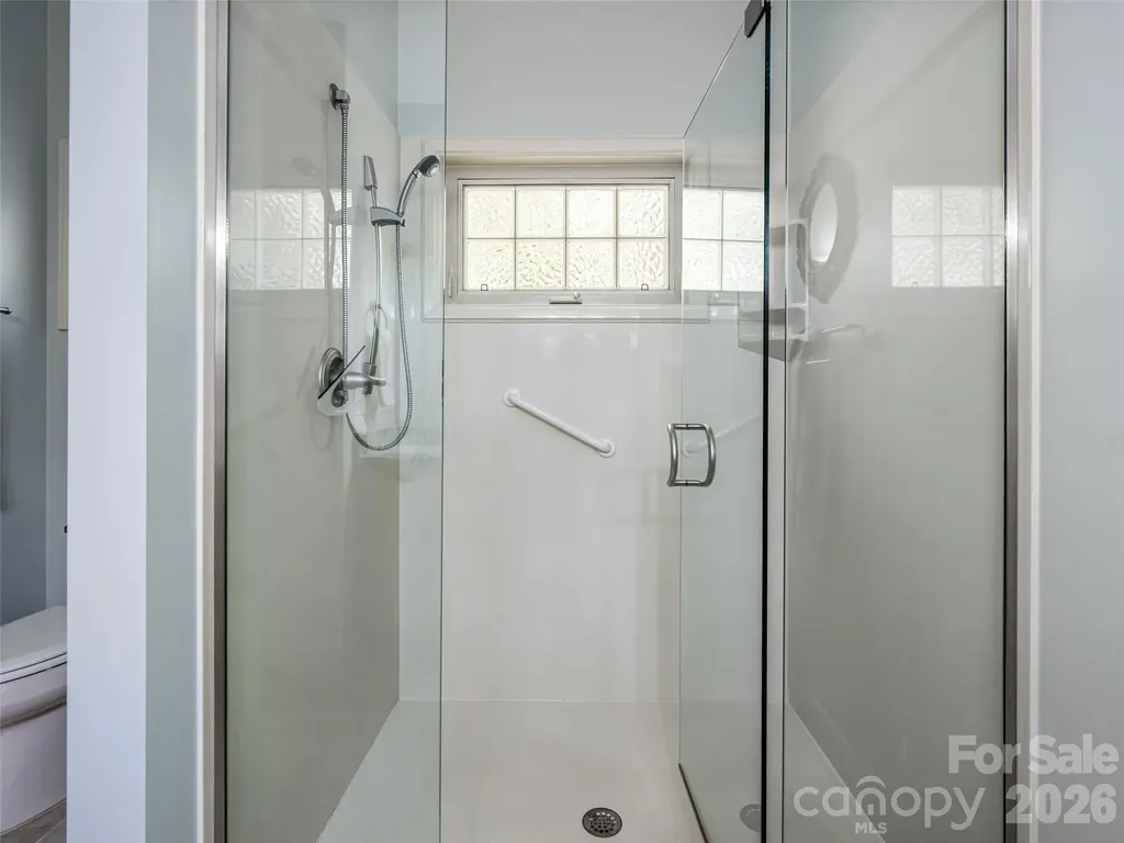 4 Dogwood Glen Circle Etowah NC 28729