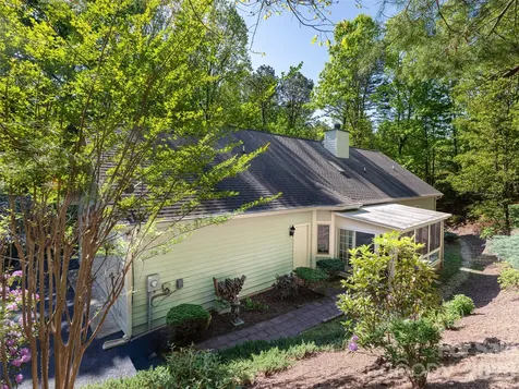 4 Dogwood Glen Circle Etowah NC 28729