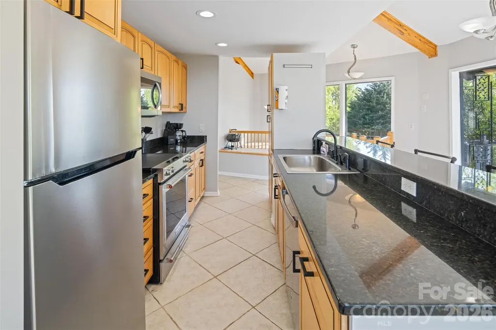 146 Cherokee Lane Purlear NC 28665