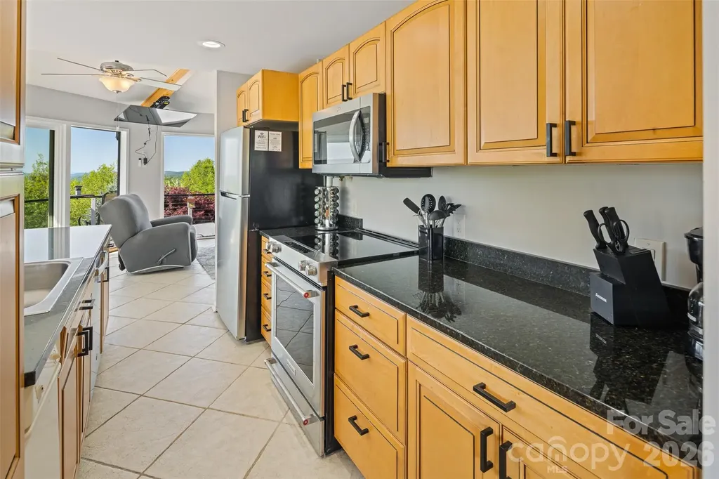 146 Cherokee Lane Purlear NC 28665